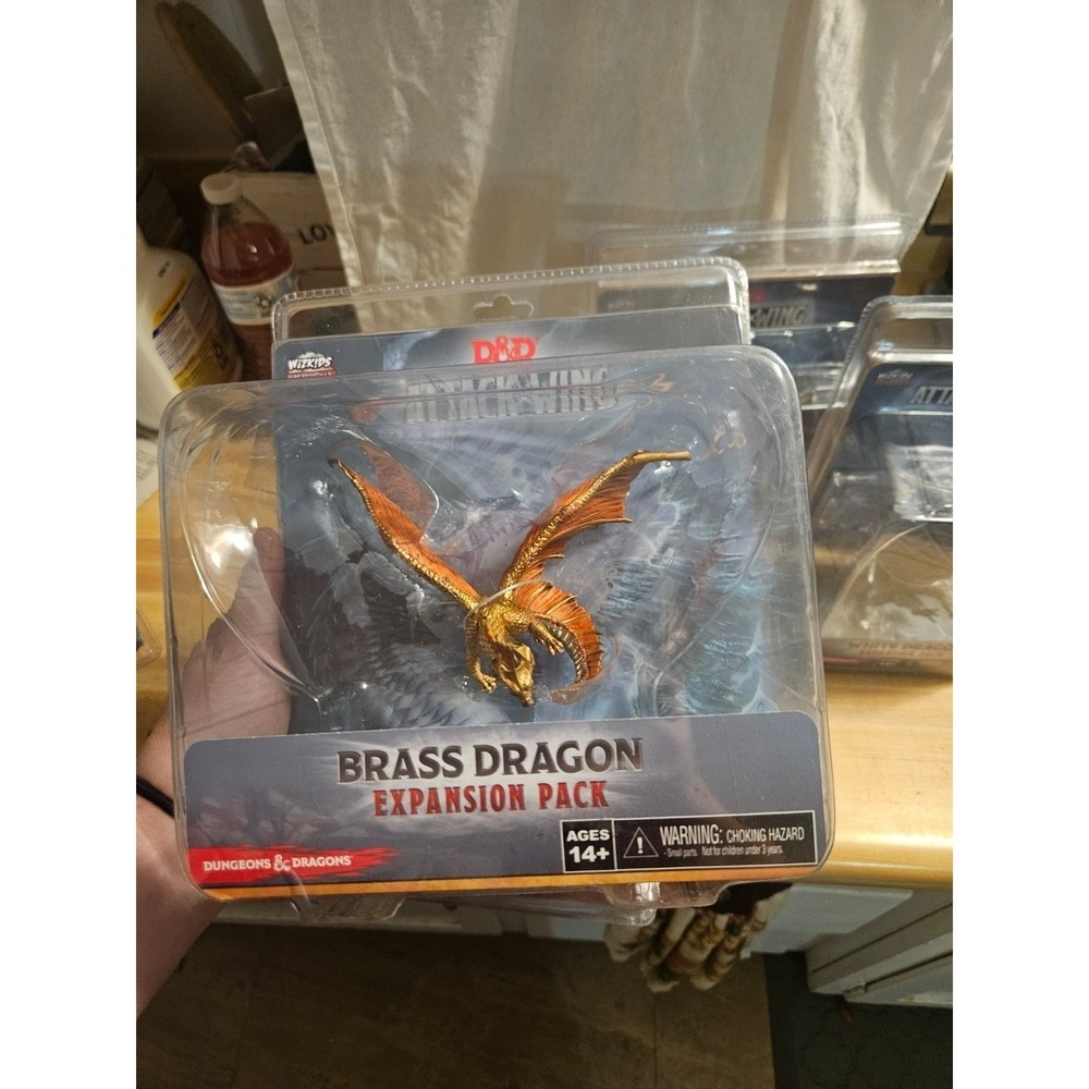 WizKids D&D Dungeons & Dragons Attack Wing Brass Dragon Expansion Pack